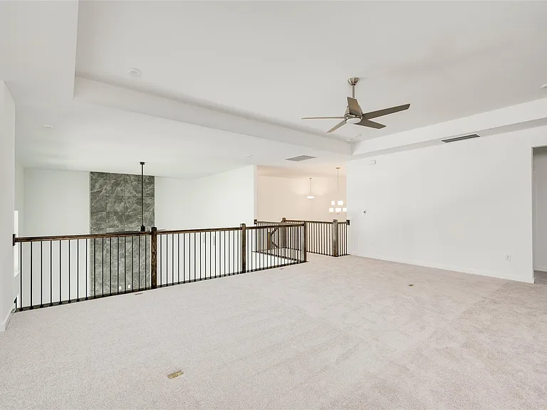 2420 Sondrio Bnd — Photo 13