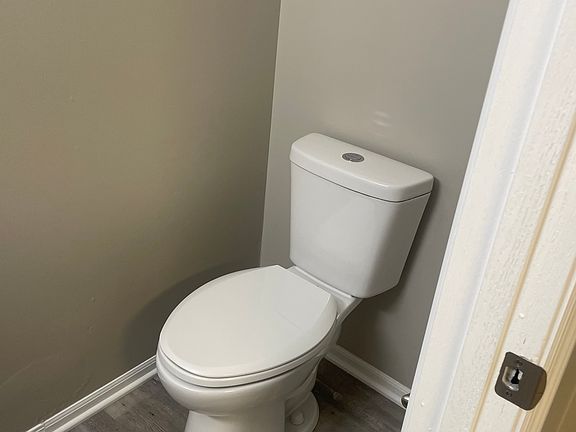 3rd image of 8744 Sherry Dr