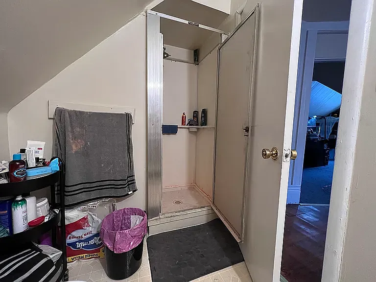 2 bed, 750 sqft, $1,100 — Photo 3