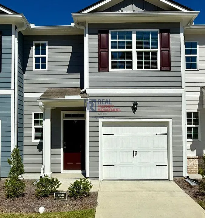 10 Sweetspire Dr