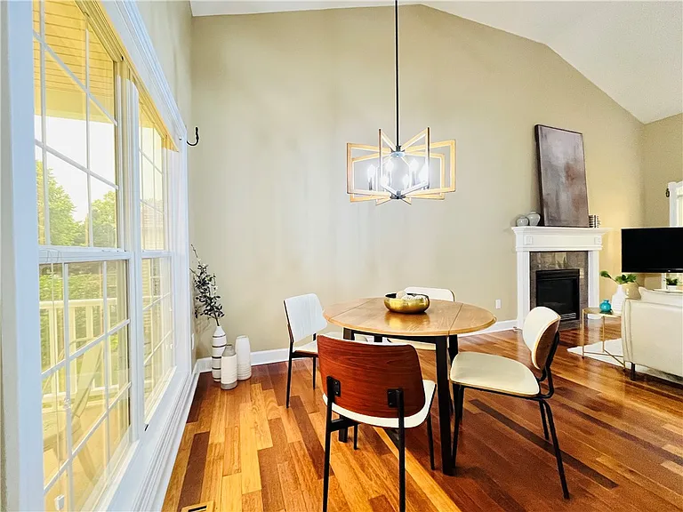 136 New Tudor Rd — Photo 20
