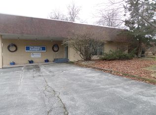 1400 W Chicago Rd, Niles, MI 49120