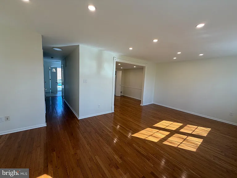 2998 Covington St — Photo 4