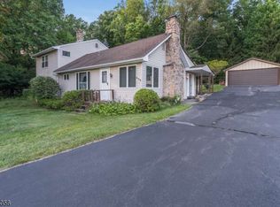 603 Fox Farm Rd, Asbury, NJ 08802