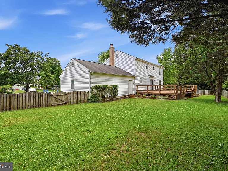 10609 Oxford Ct — Photo 54