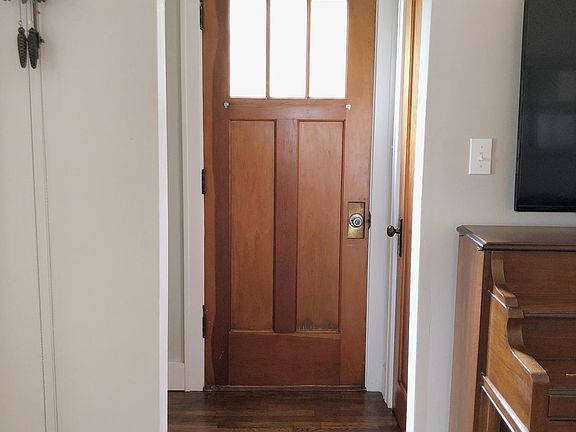 2nd image of 2810 Cleveland Ave