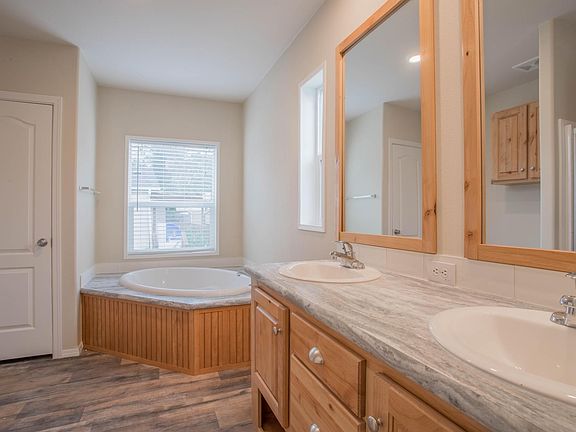 4th image of 15826 81st St E #121