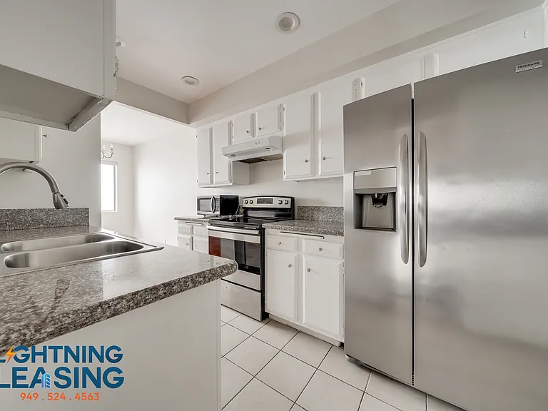 815 S Shenandoah St #302 — Photo 35