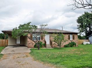 648 Green Country Dr, Tahlequah, OK 74464