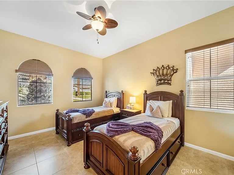 40834 Adriatico Ct — Photo 35