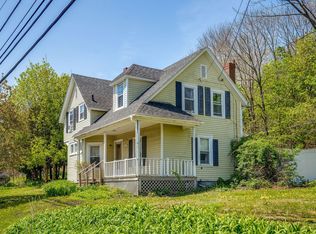 1119 Commercial St, Rockport, ME 04856