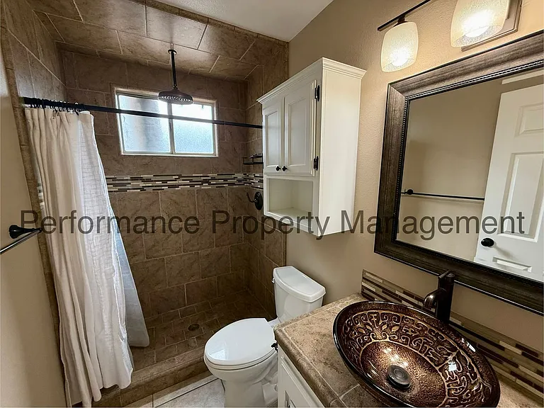 8735 N Cedar Ave #121 — Photo 12