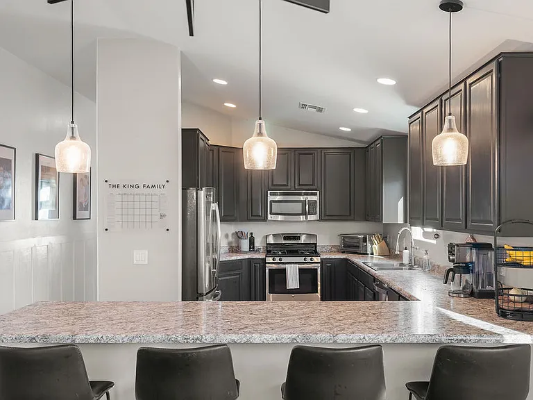 357 W Herschel H Hobbs Pl — Photo 5