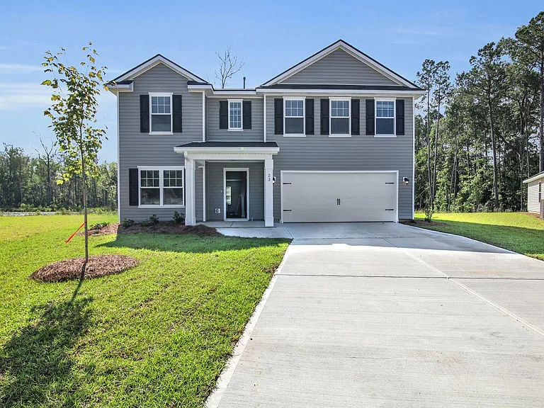 23 Ashington Dr — Photo 1
