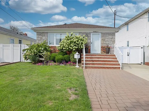 9011 156th Ave, Howard Beach, NY 11414