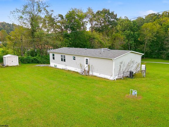 2nd image of 58 Sable Ln