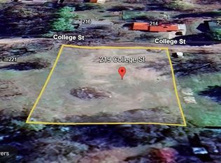 219 College St, Roxton, TX 75477