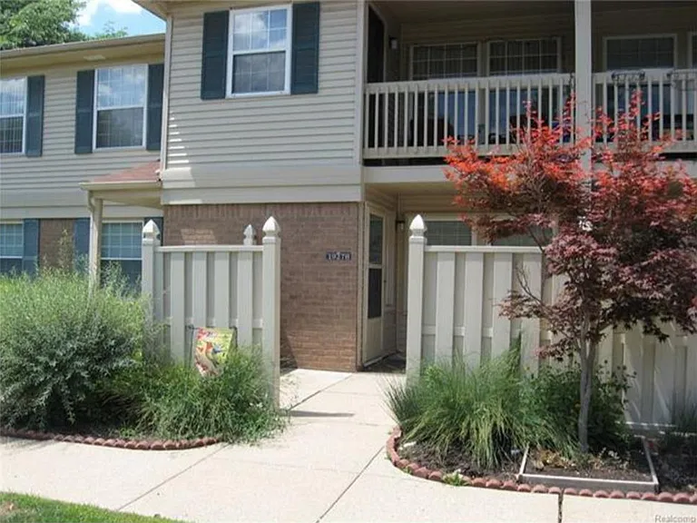 19278 Northridge Dr #79 — Photo 1