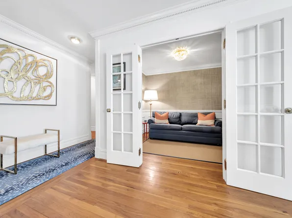 49 East 86th Street 3A image 2 of 9