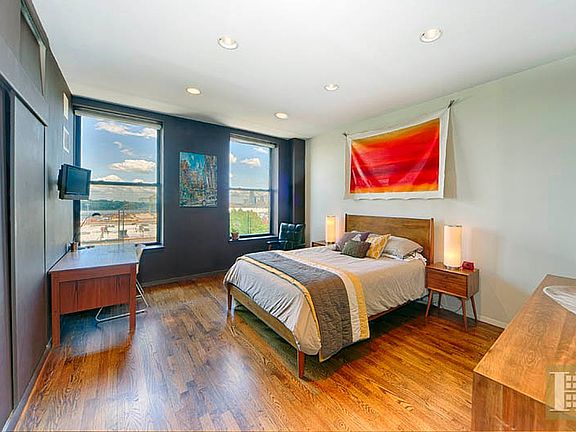 2nd image of 1 Tiffany Pl #Penthouse 5k