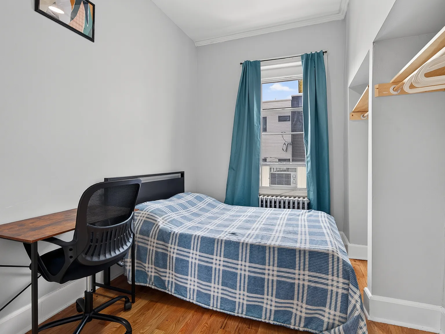 672 N Union St — Photo 4