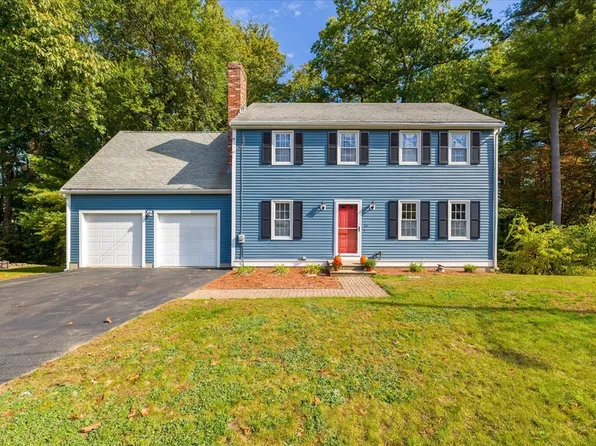 23 Lantern Ln, Leominster, MA 01453