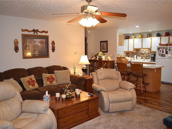 2nd image of 1138 Chatham Dr