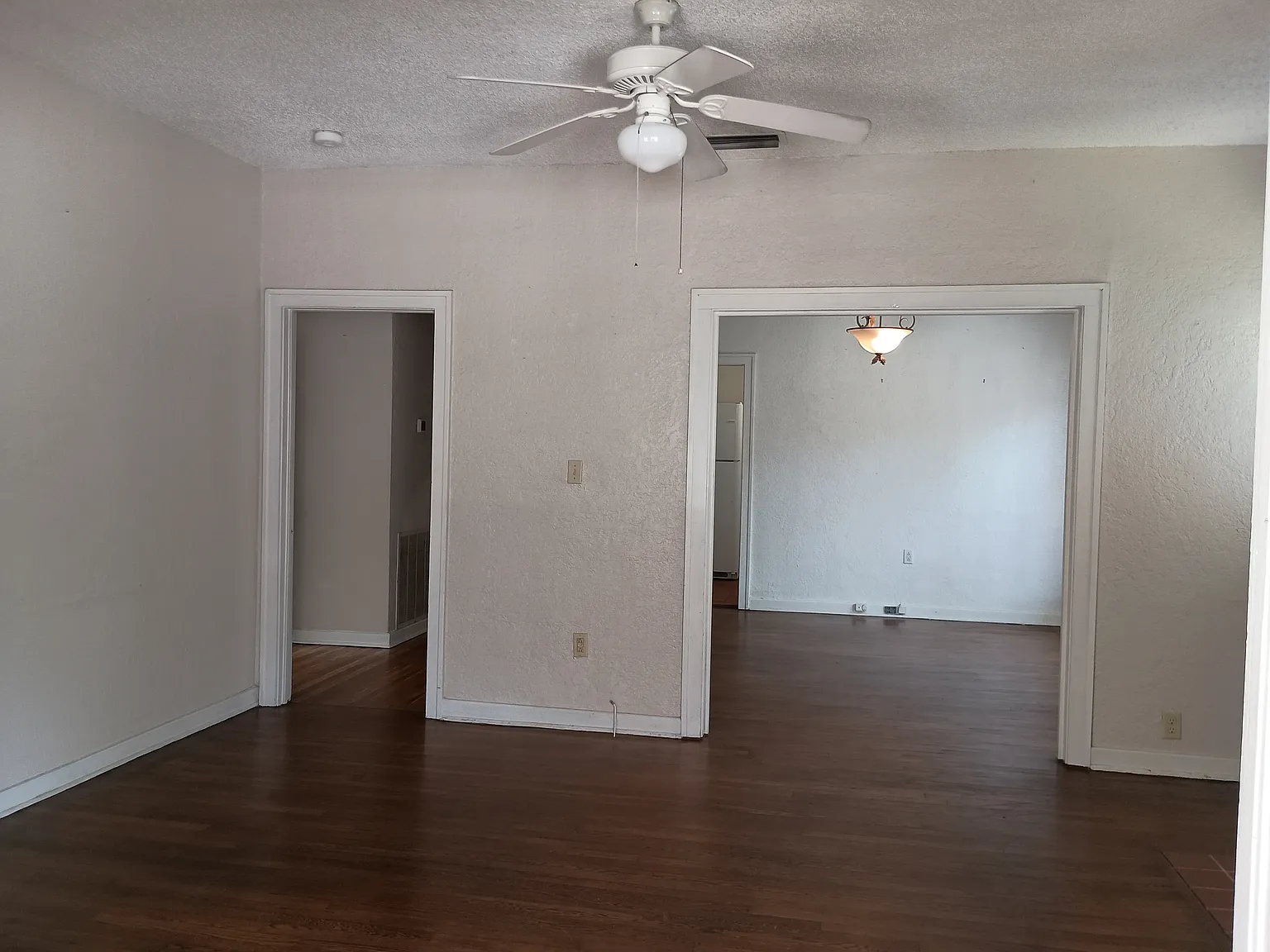 2 bed, 1272 sqft, $1,800 — Photo 4