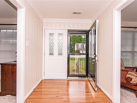 4th image of 18526 Twisted Oak Ct