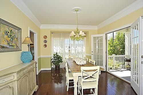 Dining Room Opens to Veranda