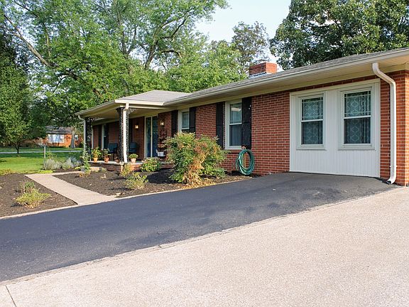 4th image of 801 Crittenden Cir