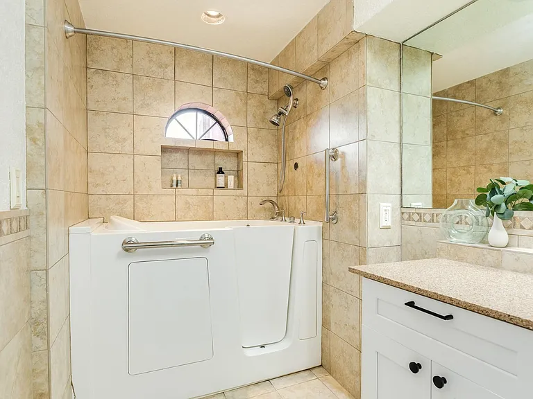411 Sailfish St #101 — Photo 21