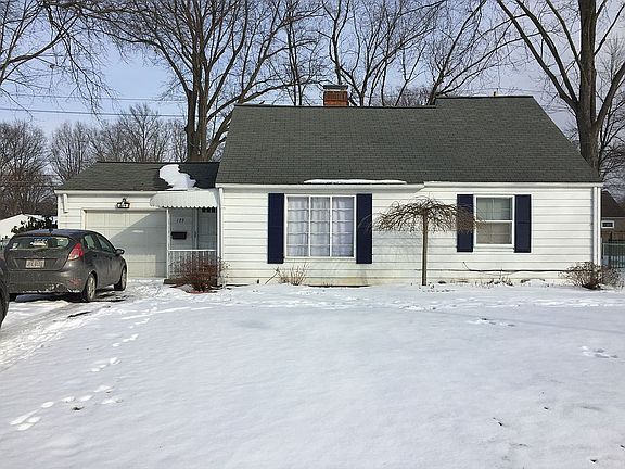 Four bedroom, 1 1/2 bath Avo