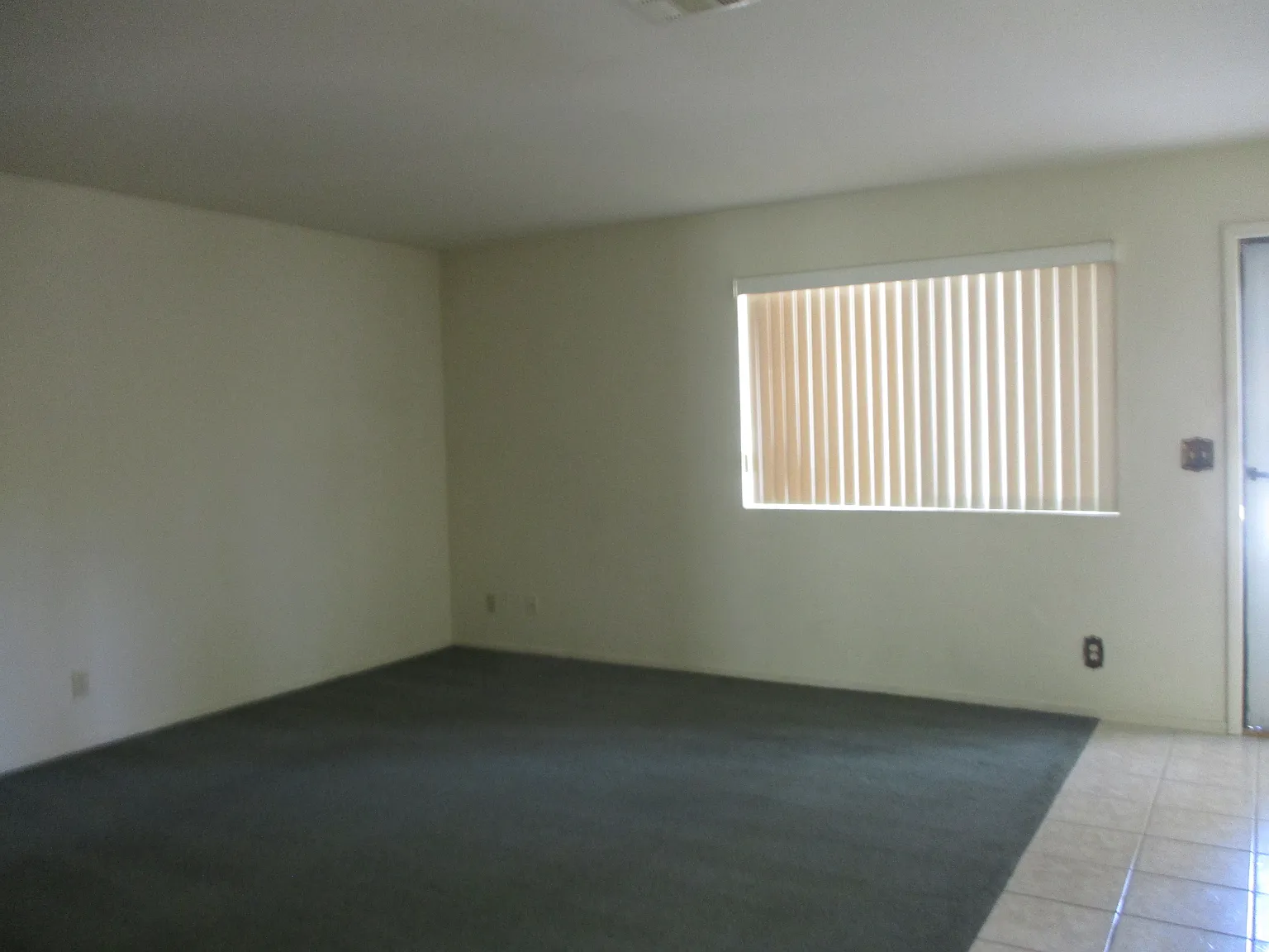 2 bed, 996 sqft, $1,100 — Photo 2