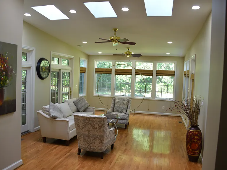 1207 Artnauman Ct — Photo 11