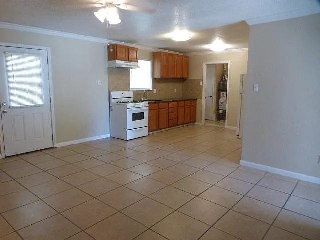 1304 Yukon Dr — Photo 19