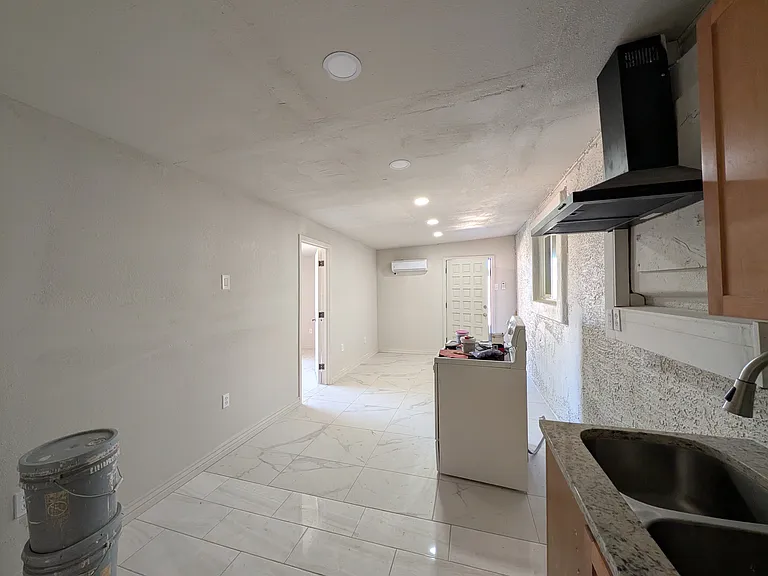 13208 W Tuckey Ln — Photo 67