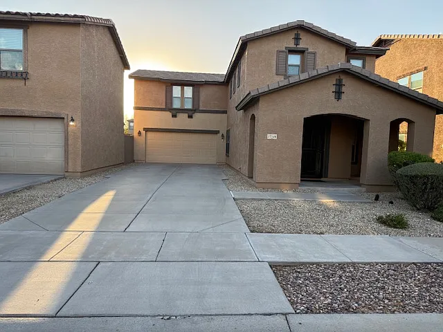 3 bed, 2.5 bath, 1700 sqft, $1,925 — Photo 2