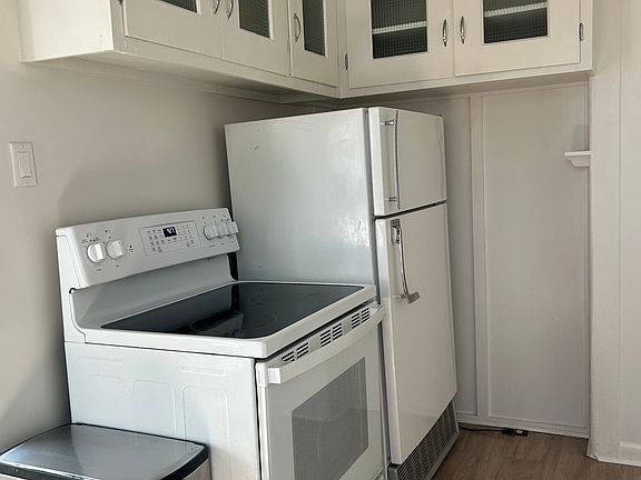 3rd image of 1021 2nd Ave
