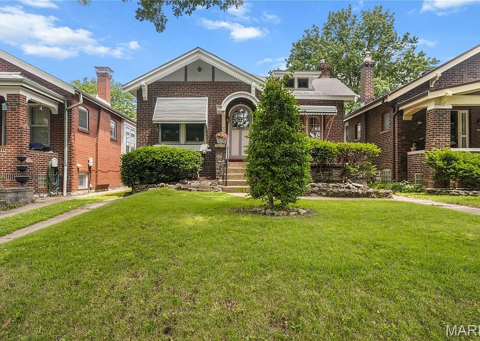 3993 Dover Pl, Saint Louis, MO 63116 | Zillow