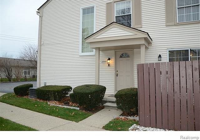 1st image of 23483 Stonehenge Blvd #1