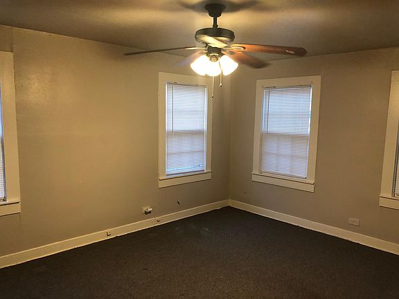 3rd image of 709 W Sanford St