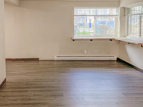 Mykonos Apartments, 210 10th Ave E APT 101, Seattle, WA 98102