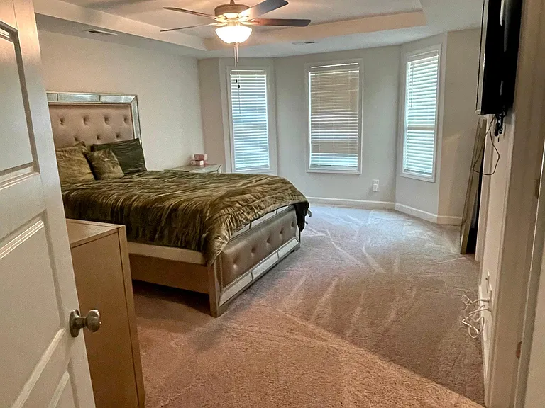 4800 Headwind Dr — Photo 16