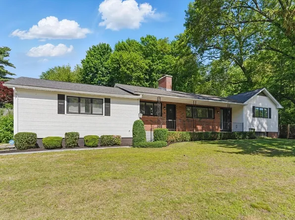 74 Springfield St, Springfield, MA 01107