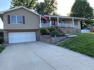 912 Maywood Dr, Jefferson City, MO 65109