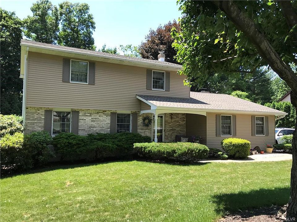 1st image of 27 Stonecroft Dr