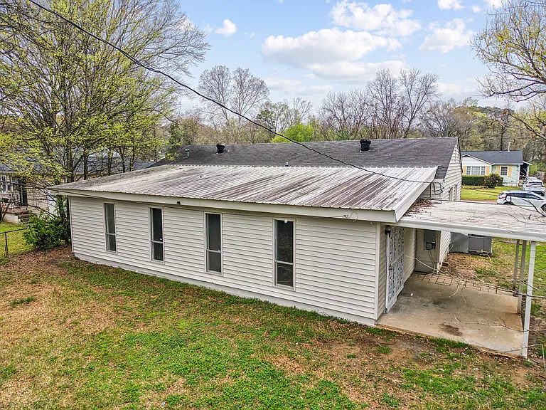 417 Price Dr — Photo 6