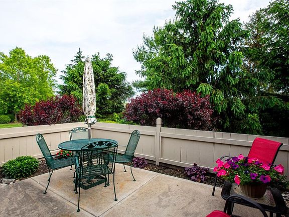 5th image of 1318 Cotswold Ln #2