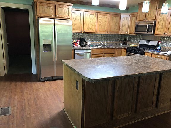 5th image of 399 Deerwood Park Dr